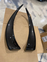 Load image into Gallery viewer, 2006 - 2013 Corvette Carbon Fiber or Painted Front Fender Extensions Splash Guards Z06 Grand Sport