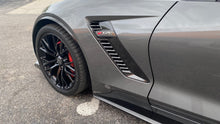Load image into Gallery viewer, C7 Corvette Stingray Z06 Grand Sport Custom Painted Front Wheel Trim Moldings Spats