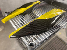 Load image into Gallery viewer, 2014 - 2019 C7 Corvette Z06 ZR1 Style Upper Quarter Panel Vent Grilles - Real Carbon Fiber