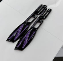 Load image into Gallery viewer, 2006 - 2013 C6 Corvette Z06 ZO6 505HP Custom Painted Fender Emblems