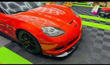 Load image into Gallery viewer, 2010 - 2013 Corvette C6 Grand Sport Front Fenders OEM GM New