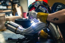 Load image into Gallery viewer, Porsche 718 GT4 RS Spyder RS SOUL Resonated Over Axle Pipes