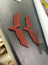 Load image into Gallery viewer, C6 Corvette Z06 ZO6 ZR1 Grand Sport Carbon Fiber HydroGraphics / Custom Painted Bumper Emblem