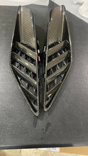 Load image into Gallery viewer, Corvette C7 Stingray Carbon Fiber HydroGraphics Rear Quarter Panel Scoop Vents - Upper
