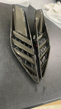 Load image into Gallery viewer, Corvette C7 Stingray Carbon Fiber HydroGraphics Rear Quarter Panel Scoop Vents - Upper