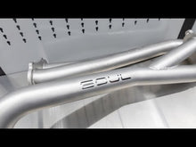 Load and play video in Gallery viewer, Porsche 718 GT4 / Spyder / GTS 4.0L SOUL Competition Over Axle Pipes