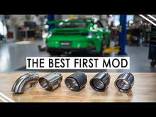 Load and play video in Gallery viewer, Fabspeed Porsche 992 GT3 / GT3 RS Deluxe Dual Style Tips (2022+) - FS.POR.992GT3.DTCF