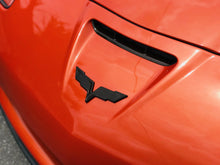 Load image into Gallery viewer, C6 Corvette Z06 ZO6 ZR1 Grand Sport Carbon Fiber HydroGraphics / Custom Painted Bumper Emblem