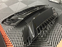 Load image into Gallery viewer, C7 Corvette Z06 Carbon Fiber HydroGraphics Front Fender Scoop Vents Grillles Inserts 2015-2019