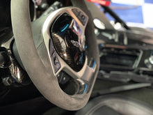 Load image into Gallery viewer, Corvette C7 Z06 Grand Sport Body Color Painted Carbon Fiber Hydro Air Bag Horn Pad