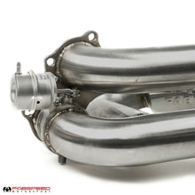 Load image into Gallery viewer, Fabspeed Porsche 718 GT4 / GTS / Spyder Valvetronic X-Pipe Exhaust System (2020+) - FS.POR.718GT4.VLVCFE