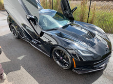 Load image into Gallery viewer, Corvette C7 Base Z06 Grand Sport Stingray Rocker Panels - Real Carbon Fiber Side Skirts