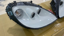 Load image into Gallery viewer, Corvette C6 OEM GM Headlights Headlamps Arctic White Used
