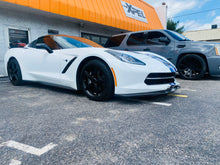 Load image into Gallery viewer, Corvette C7 Z06 Grand Sport Rocker Panels - Real Carbon Fiber Side Skirts