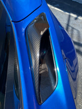 Load image into Gallery viewer, Corvette C7 Z06 Grand Sport Style Carbon Fiber / Painted Rear Quarter Panel Scoop Vents - Upper
