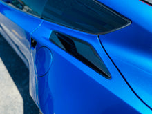 Load image into Gallery viewer, Corvette C7 Z06 Grand Sport Style Carbon Fiber / Painted Rear Quarter Panel Scoop Vents - Upper
