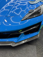 Load image into Gallery viewer, CORVETTE C8 Z06 VISIBLE CARBON FIBER SPLITTER FRONT LIP
