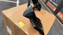 Load image into Gallery viewer, 2005 - 2007 Corvette C6 Carbon Fiber Interior Package #1

