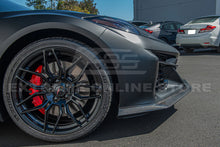 Load image into Gallery viewer, CORVETTE C8 Z06 CARBON FIBER 3 PIECES FRONT LIP SPLITTER
