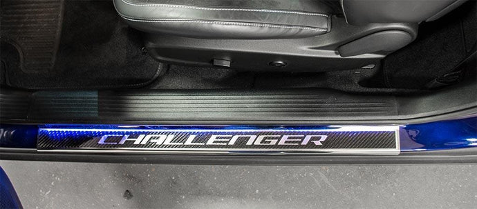 2008-2023 CHALLENGER - CARBON FIBER DOOR SILLS W/POLISHED CHALLENGER INLAY | CARBON FIBER/STAINLESS, OPTIONAL LED | NO LED (PLAIN)