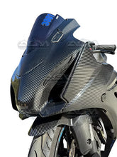 Load image into Gallery viewer, AGM 2017+ GSXR 1000 Carbon Fiber Front Fender Made by AG Motorsports
