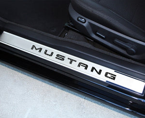 2010-2014 MUSTANG - OUTER DOOR SILLS W/BLACK CARBON FIBER 'MUSTANG' INLAY 2PC | POLISHED/BRUSHED STAINLESS STEEL