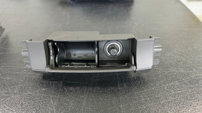 2005 - 2013 Corvette C6 Ashtray Assembly without Heated Seats Brand New OEM GM 10335853