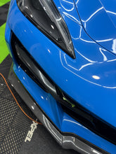 Load image into Gallery viewer, CORVETTE C8 Z06 VISIBLE CARBON FIBER SPLITTER FRONT LIP
