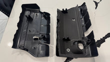 Load image into Gallery viewer, 2008 - 2013 Corvette C6 LS3 Fuel Rail Engine Covers OEM GM - Brand New - 12600987 12600988
