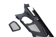 Load image into Gallery viewer, Eventuri Lamborghini Huracan Black Carbon Engine Cover Set
