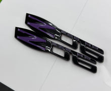 Load image into Gallery viewer, 2006 - 2013 C6 Corvette Z06 ZO6 505HP Custom Painted Fender Emblems
