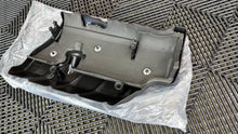 Load image into Gallery viewer, 2008 - 2013 Corvette C6 LS3 Fuel Rail Engine Cover Non Dry Sump

