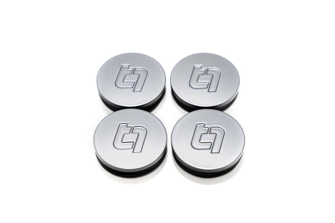 TITAN 7 MACHINE BLACK CENTER CAPS