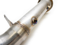 Load image into Gallery viewer, Fabspeed BMW M235i (F22) link comp. Downpipe
