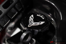 Load image into Gallery viewer, C8 CORVETTE FLAG BILLET Z06 OIL CAP COVER - BLACK, BLUE OR RED
